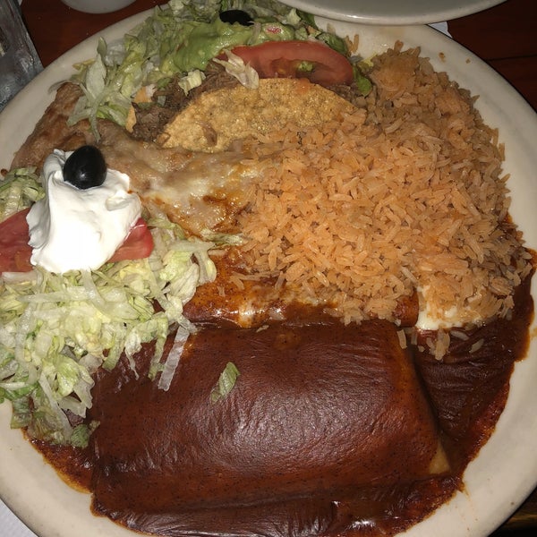 Menu is pretty basic, but food is good and portions are huge. Pair with a margarita too. Expect it to be busy, since options in Aptos are limited.