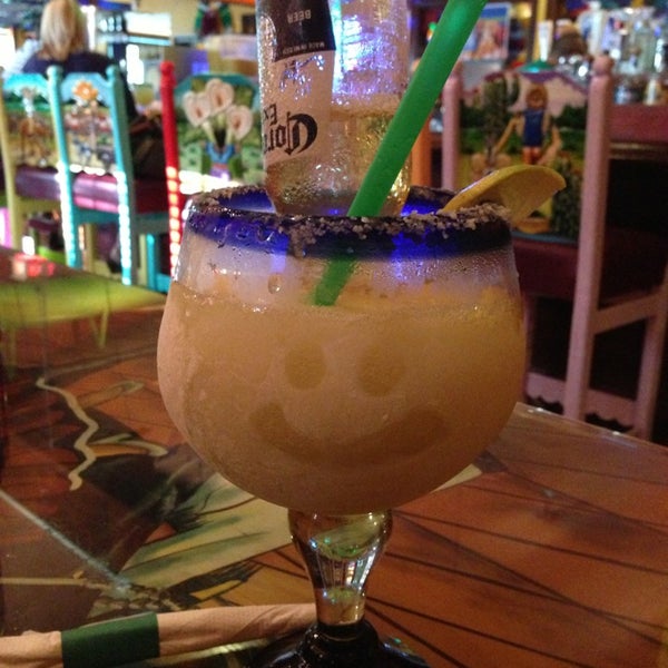 Foto tirada no(a) Mr. Tequila Mexican Restaurant por Sean O. em 7/6/2013