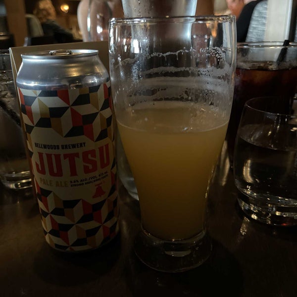 The Keg Steakhouse + Bar Oshawa Oshawa에서 음식점일