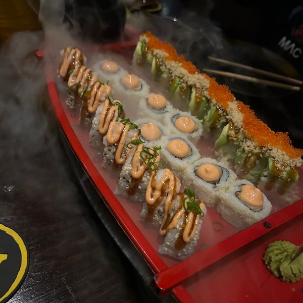 Foto scattata a GOLD Sushi Club da IBRAHIM il 12/22/2023