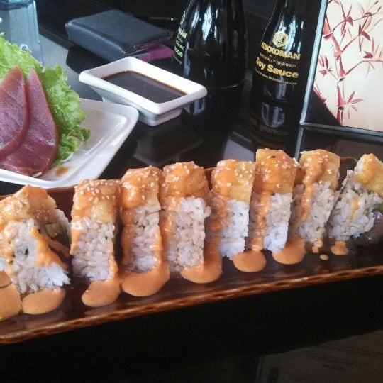 6/6/2013에 Beau W.님이 Awesome Sushi에서 찍은 사진