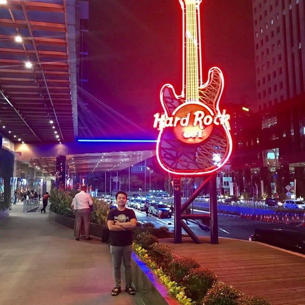 10/1/2018 tarihinde shafiq baharudin shafiqziyaretçi tarafından Hard Rock Cafe Jakarta'de çekilen fotoğraf