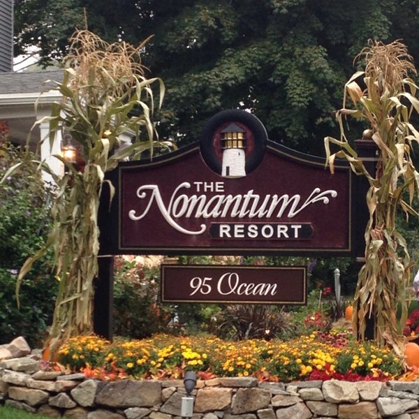 Das Foto wurde bei Nonantum Resort von Kristine P. am 9/22/2014 aufgenommen