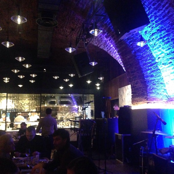 Q bar. Q bar