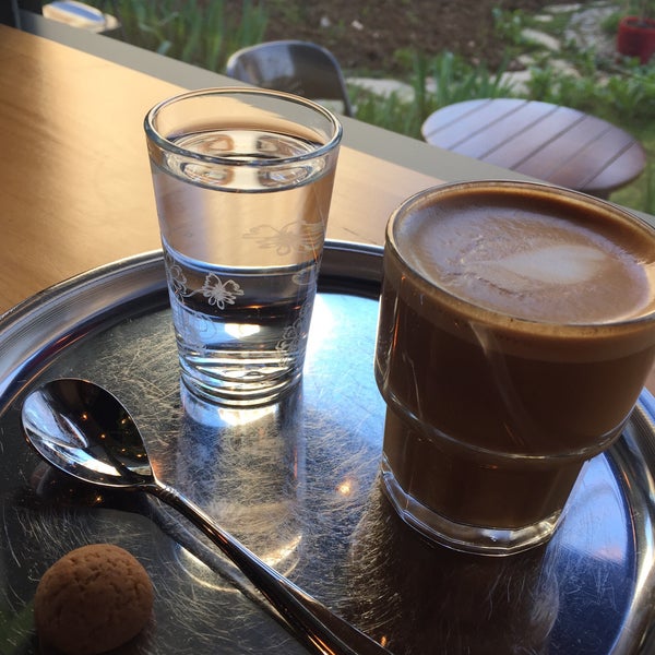 3/29/2016 tarihinde Ali K.ziyaretçi tarafından Tabure Coffee'de çekilen fotoğraf