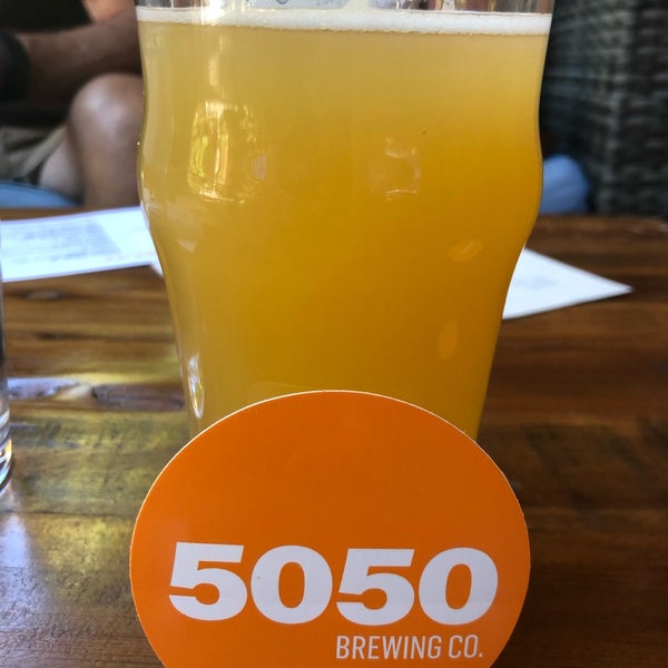 Photo taken at FiftyFifty Brewing Co. by Kay B. on 7/10/2021