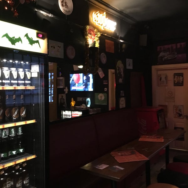 Foto scattata a Cafe Luck Pub da cafe l. il 1/27/2018