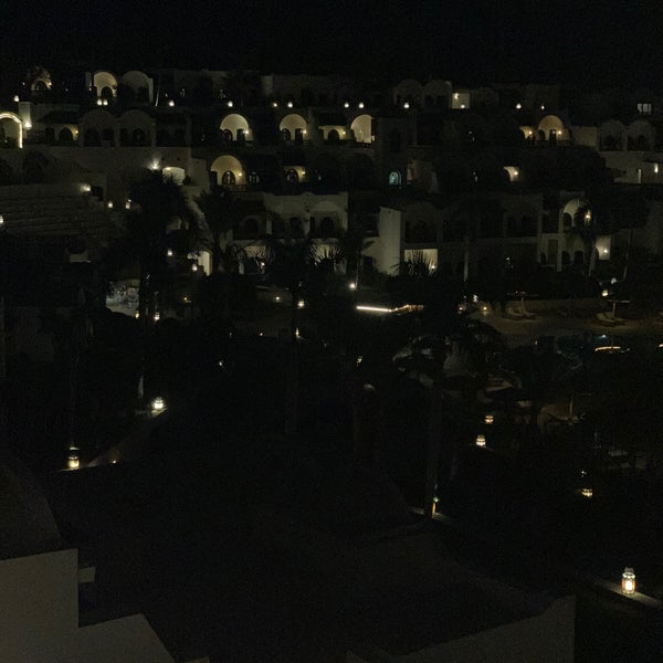 Foto scattata a Mövenpick Resort Sharm el Sheikh da A7 il 8/10/2022