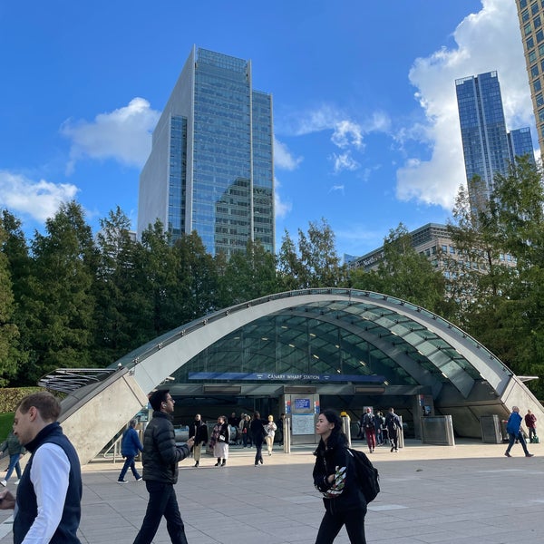 Photo taken at Canary Wharf by Moath on 10/24/2022