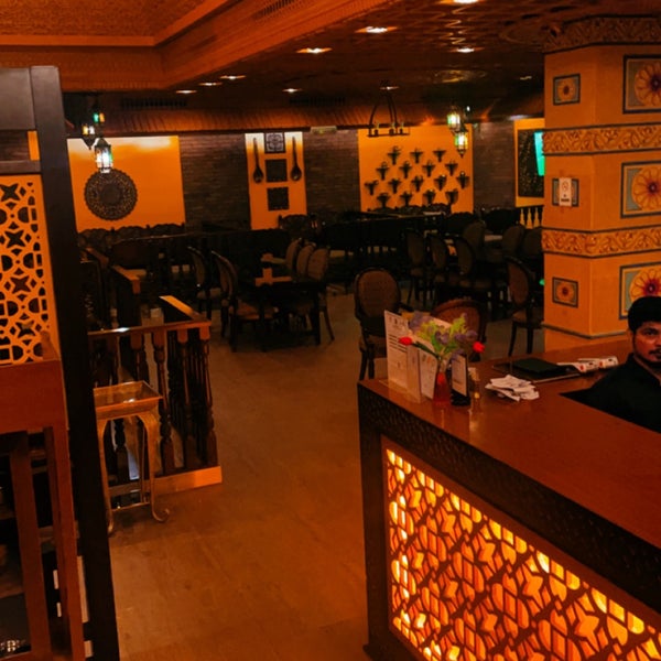 รูปภาพถ่ายที่ Shikara restaurant โดย Soul 🐎 เมื่อ 9/2/2022