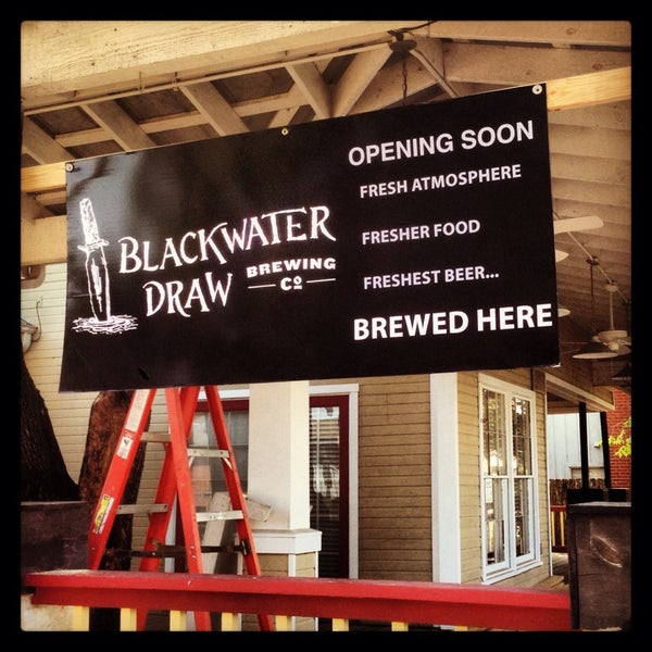 Foto tirada no(a) Blackwater Draw Brewing Company (303 CSTX) por Juan R. em 8/30/2013