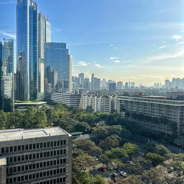 PNB Makati Center Structure in Makati City