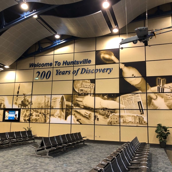 Foto tirada no(a) Huntsville International Airport (HSV) por Jay S. em 11/14/2019