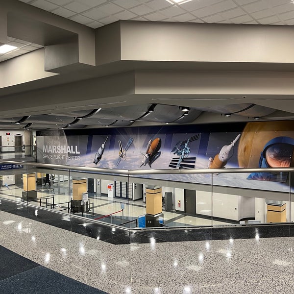 รูปภาพถ่ายที่ Huntsville International Airport (HSV) โดย Jay S. เมื่อ 4/19/2022