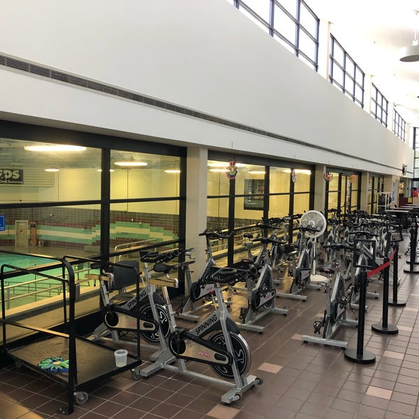 South Run Rec Center Piscina
