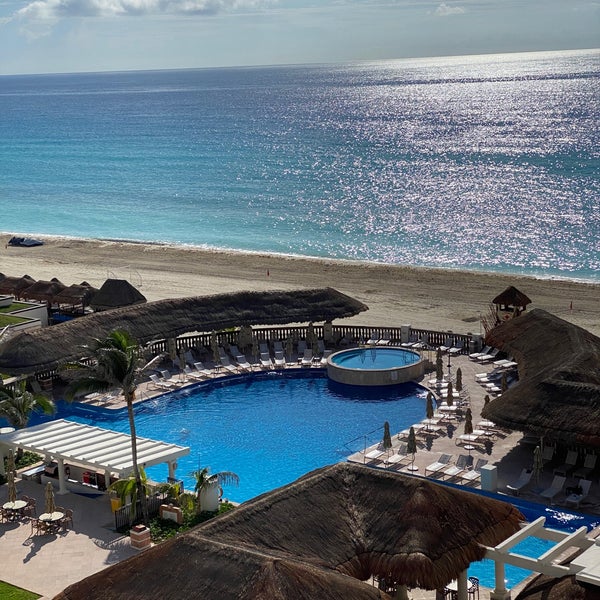 Photo taken at CasaMagna Marriott Cancun Resort by Pedro R. on 7/20/2020