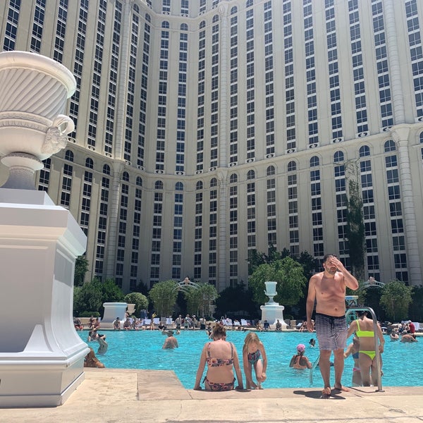 Photos at Soleil Las Vegas Pool - 28 tips