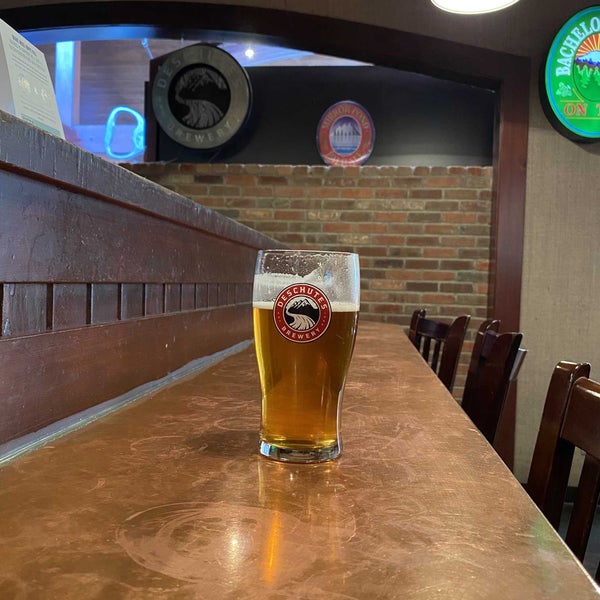 Foto scattata a Deschutes Brewery Bend Public House da Matt H. il 4/9/2022