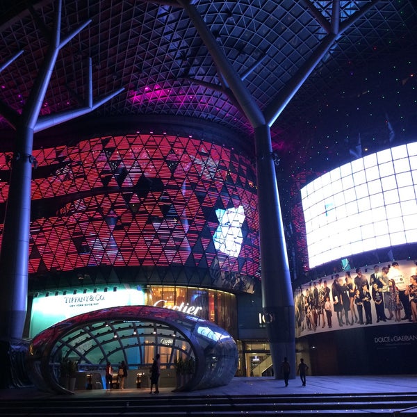 Photo taken at ION Orchard by anis a. on 8/25/2015