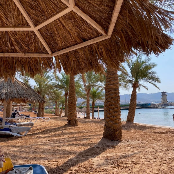 Foto tomada en Mövenpick Resort &amp; Residences Aqaba  por A . el 11/18/2021
