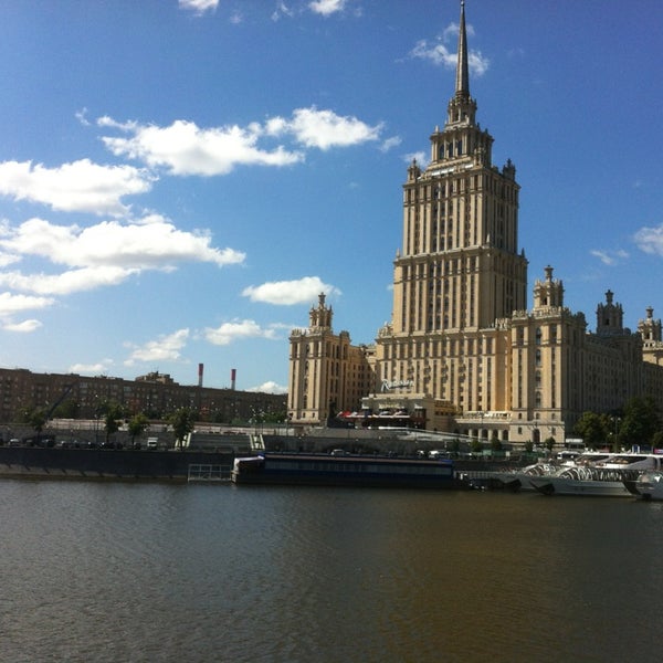 Причал гостиница украина