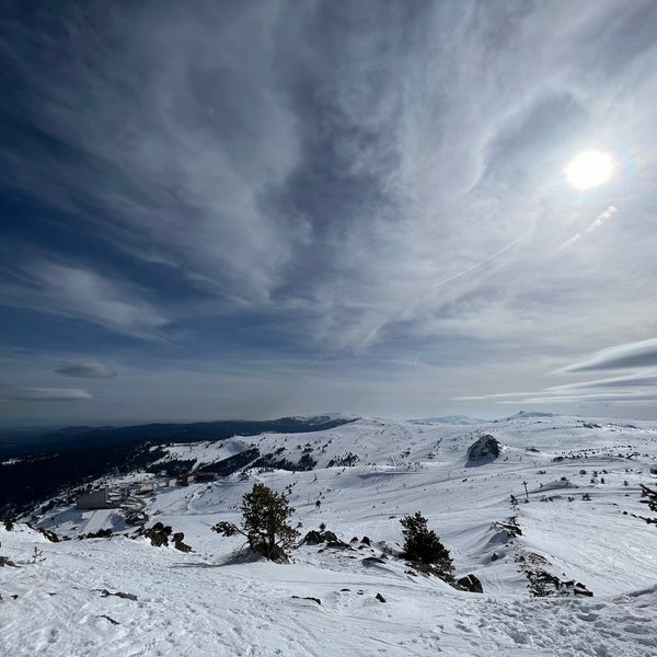 รูปภาพถ่ายที่ Kaya Palazzo Ski &amp; Mountain Resort โดย Goktug U. เมื่อ 2/12/2024