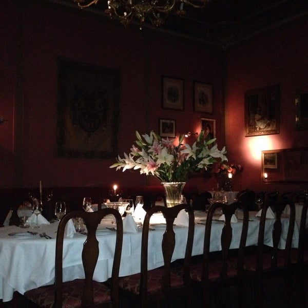 Das Foto wurde bei Pálffy Palác Restaurant von Patricia S. am 7/9/2014 aufgenommen