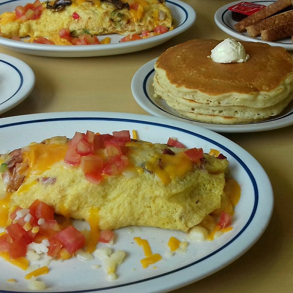 Photo taken at IHOP by EdiTh C. on 10/23/2016