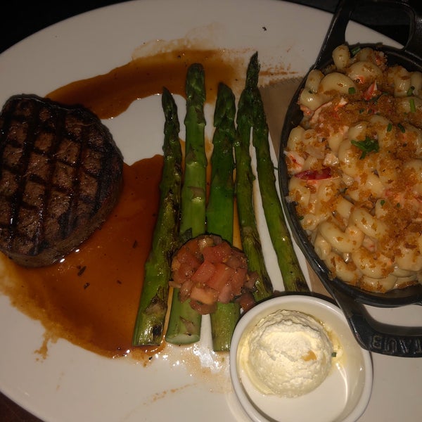 Photo taken at J. Gilbert&#39;s Wood Fired Steaks &amp; Seafood Columbus by Maddi G. on 1/22/2020