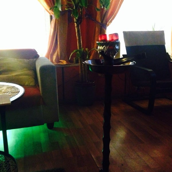 4/20/2014にEllenがАвторская кальянная «Well»で撮った写真