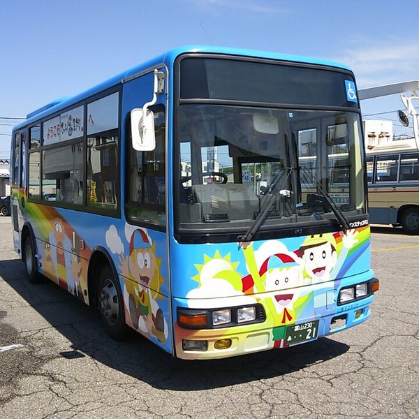 Photos At 加越能バス 氷見営業所 Office