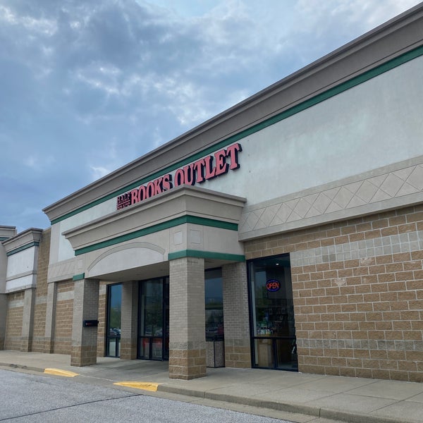 Half Price Books Outlet Bookstore in Bloomington