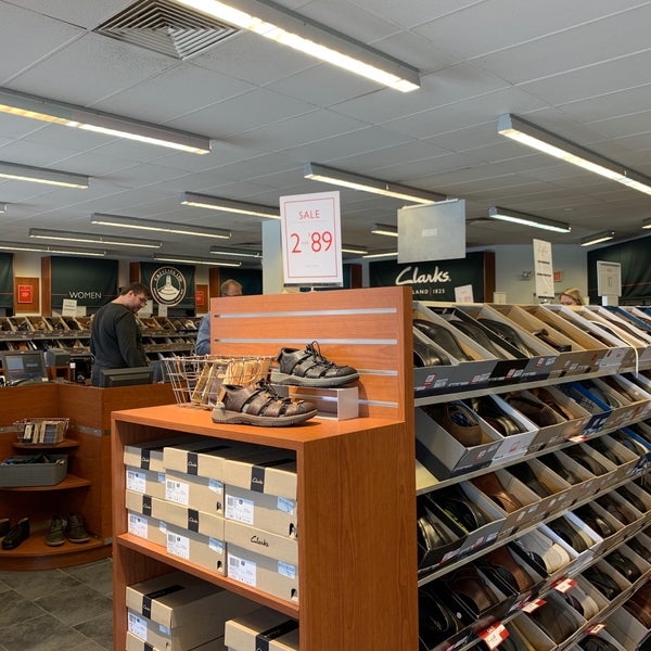 Clarks shoes michigan hotsell