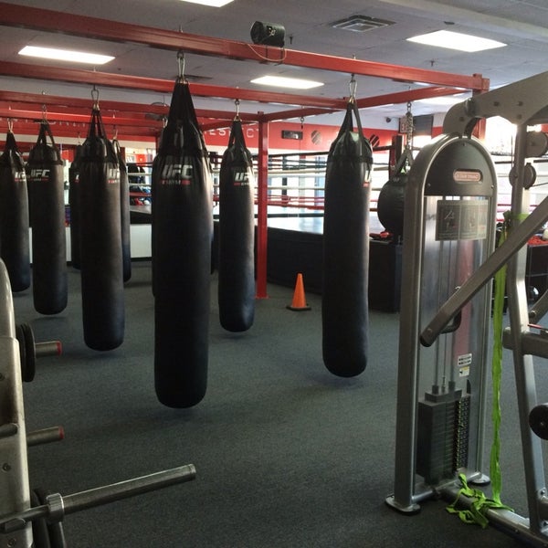 Ufc gym ул загоровского 1 воронеж фото
