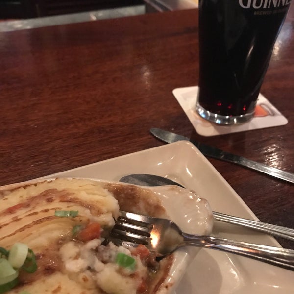 Photo taken at Sláinte Pub &amp; Grill by Siobhán on 3/2/2018