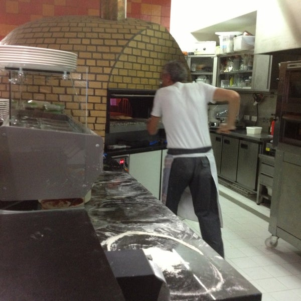 7/5/2013에 Franco A.님이 Ristorante Pizzeria Sergio Crivelli에서 찍은 사진