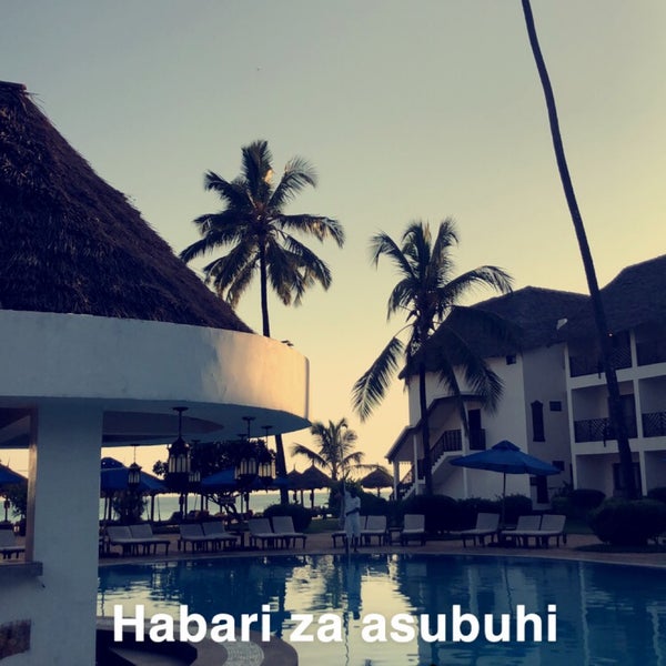 Foto tirada no(a) DoubleTree Resort by Hilton Hotel Zanzibar - Nungwi por HQ em 6/16/2019