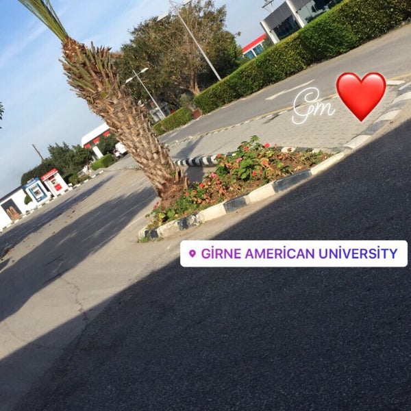 Das Foto wurde bei Girne American University von Bilal Ş. am 2/28/2020 aufgenommen