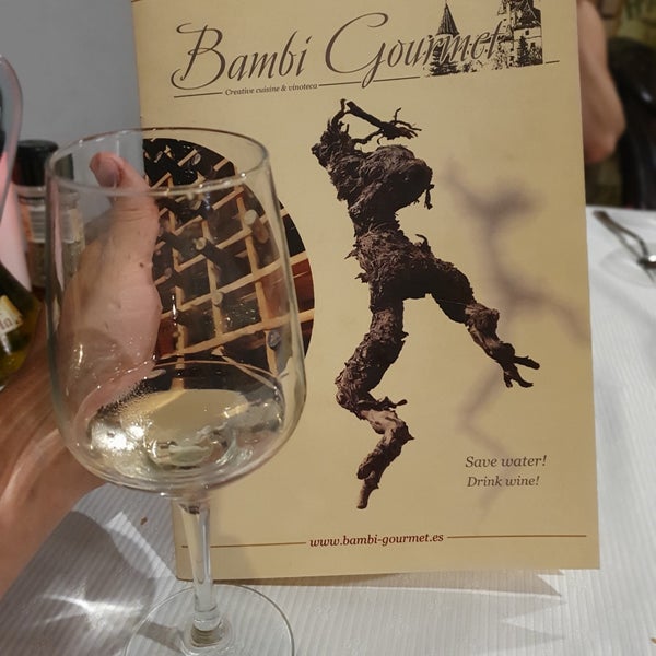 รูปภาพถ่ายที่ Bambi Gourmet โดย Oleksandr B. เมื่อ 5/10/2019