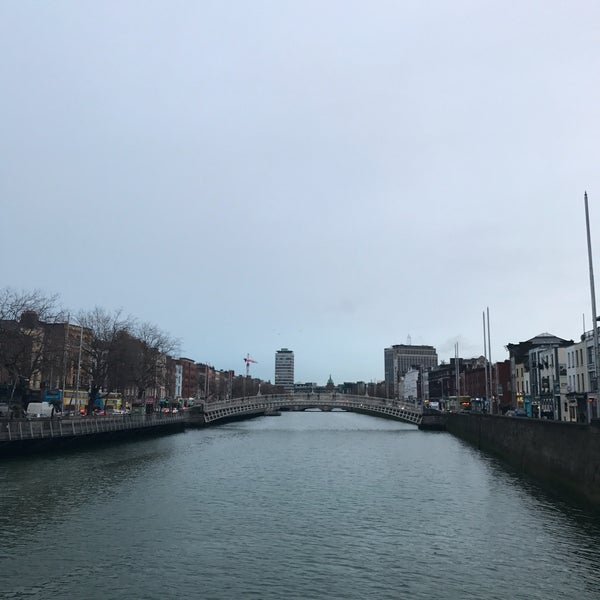 1/12/2017 tarihinde Julie O.ziyaretçi tarafından The Morrison Dublin, Curio Collection by Hilton'de çekilen fotoğraf