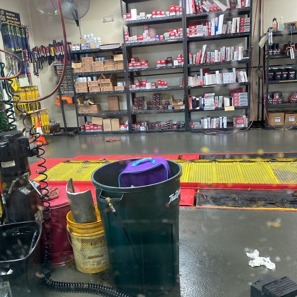 Victory Lane Quick Oil Changes 121 Wakelon St