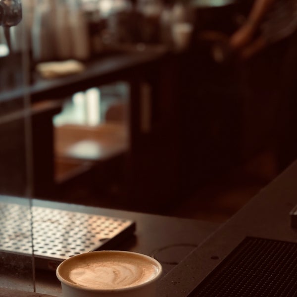 Foto tirada no(a) Stumptown Coffee Roasters por M em 8/18/2021