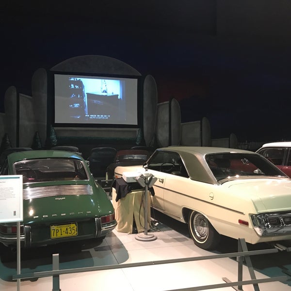 6/3/2017 tarihinde Theresaziyaretçi tarafından The Antique Automobile Club of America Museum'de çekilen fotoğraf