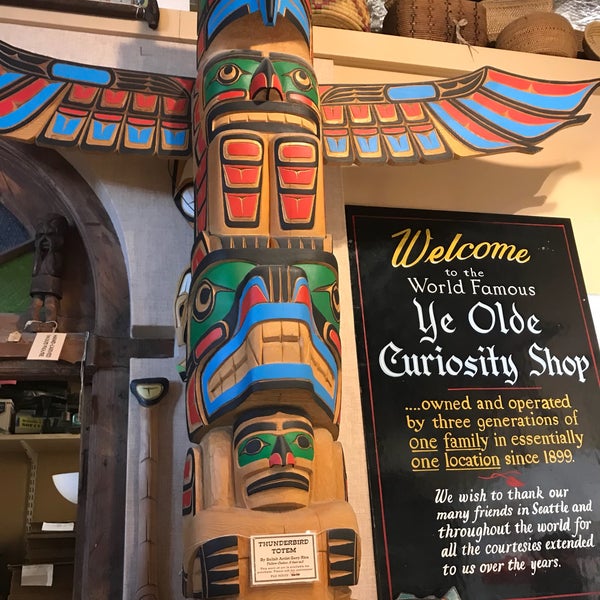 Photo taken at Ye Olde Curiosity Shop by Theresa on 5/13/2018