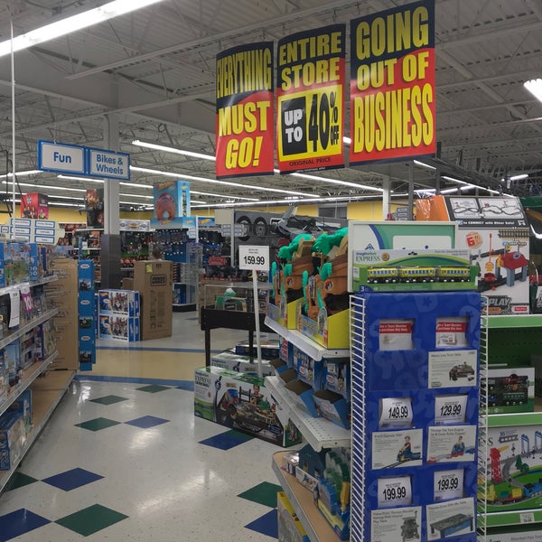 Toys"R"Us 8 tips from 753 visitors