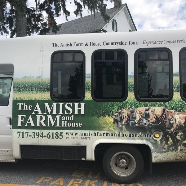 Снимок сделан в The Amish Farm and House пользователем Theresa 6/17/2018