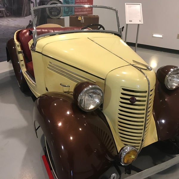 6/3/2017에 Theresa님이 The Antique Automobile Club of America Museum에서 찍은 사진