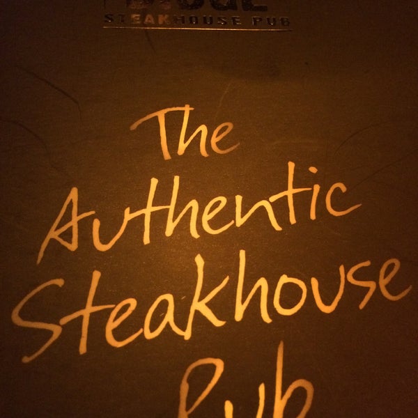 Foto scattata a Didge Steakhouse Pub da Jesus Q. il 1/8/2015