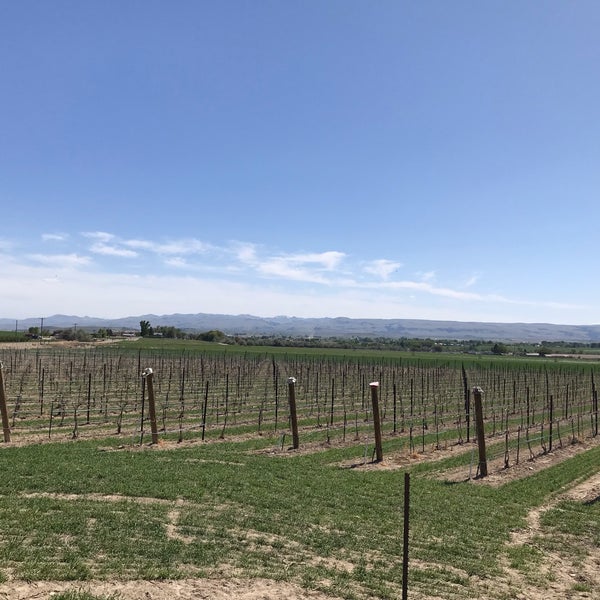 Photo taken at HAT Ranch Winery by David C. on 5/5/2019