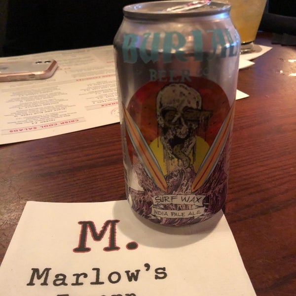 Photo prise au Marlow&#39;s Tavern par Tara T. le12/6/2019